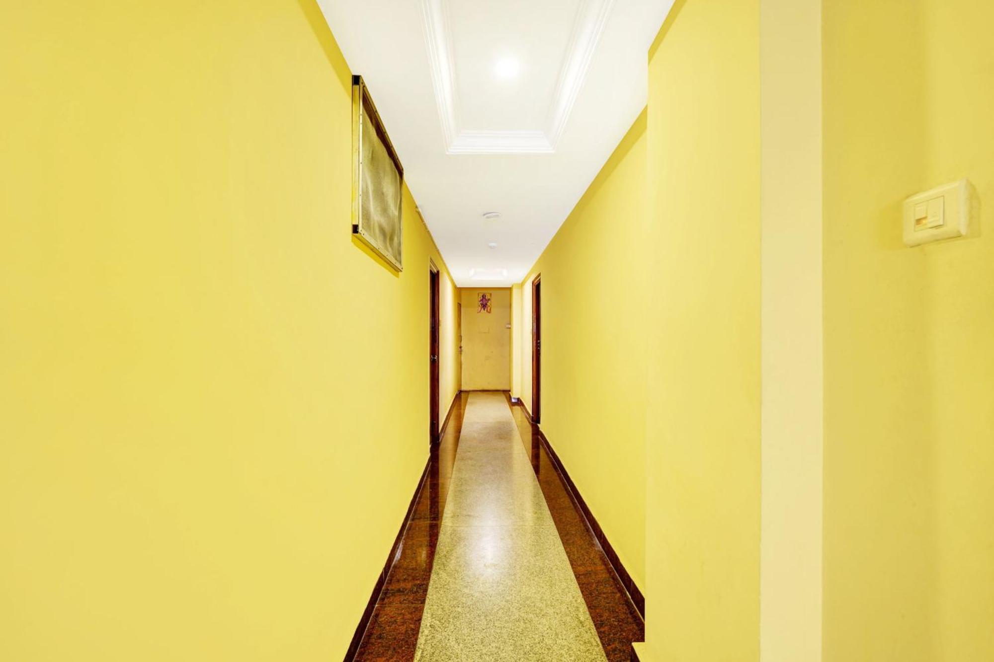 Super Hotel O Padmavathi Puram Near Railway Station Tirupati Exterior foto