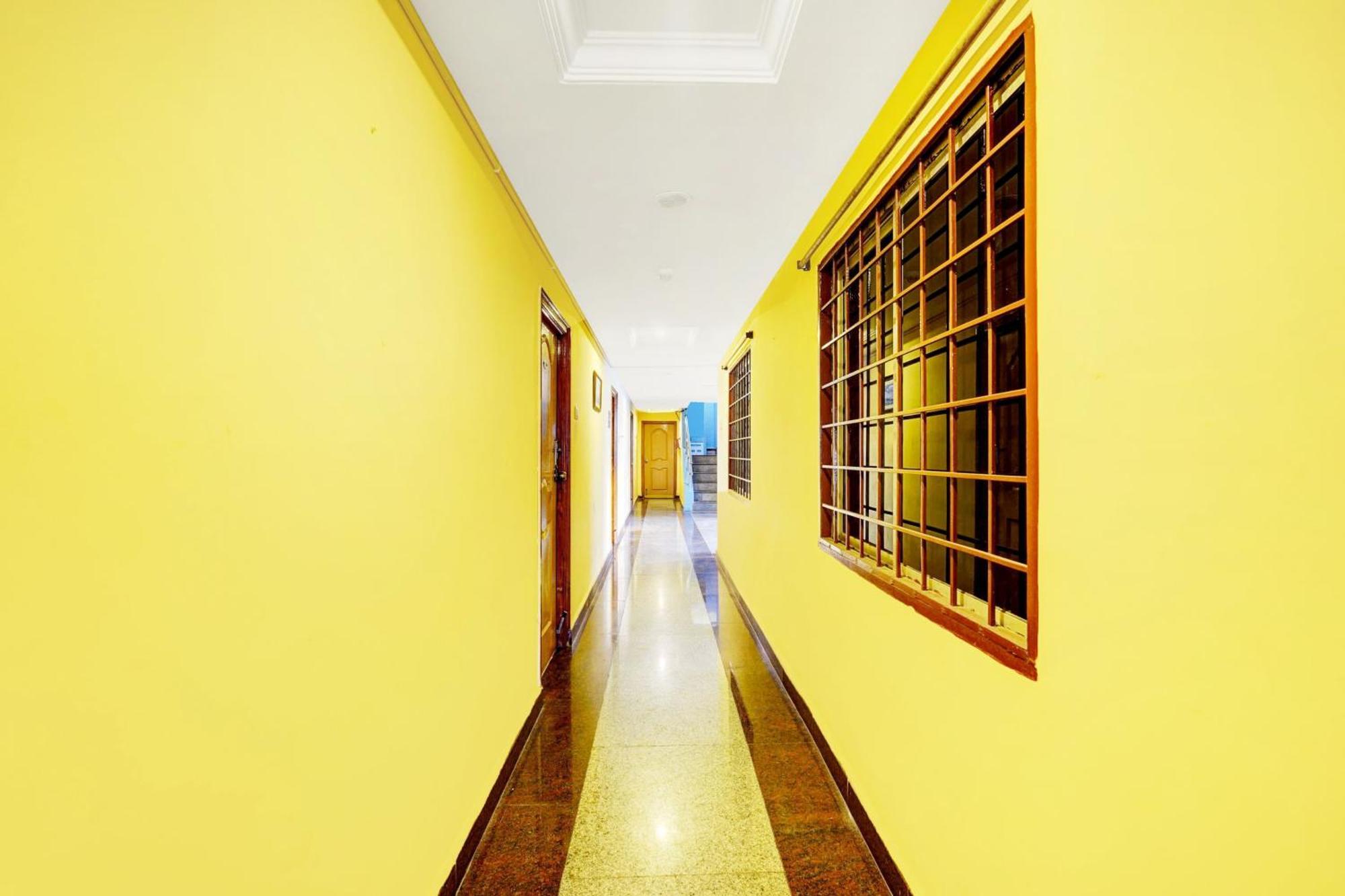 Super Hotel O Padmavathi Puram Near Railway Station Tirupati Exterior foto